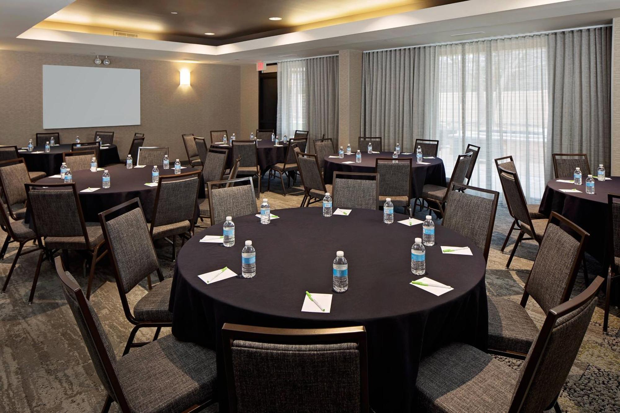 Courtyard By Marriott Richmond Airport Sandston