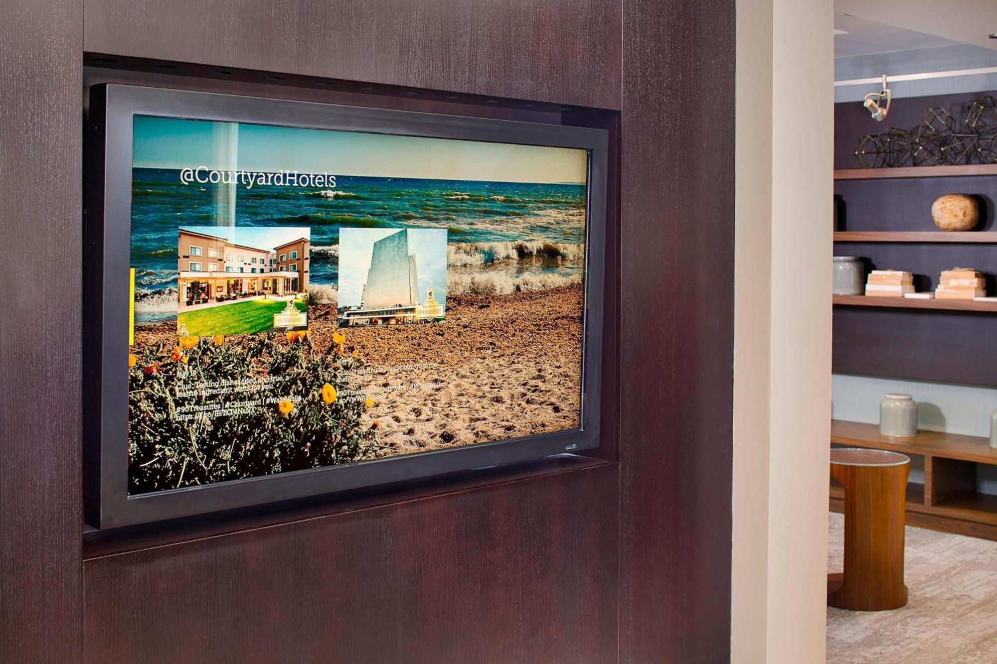 Courtyard By Marriott Richmond Airport 3*