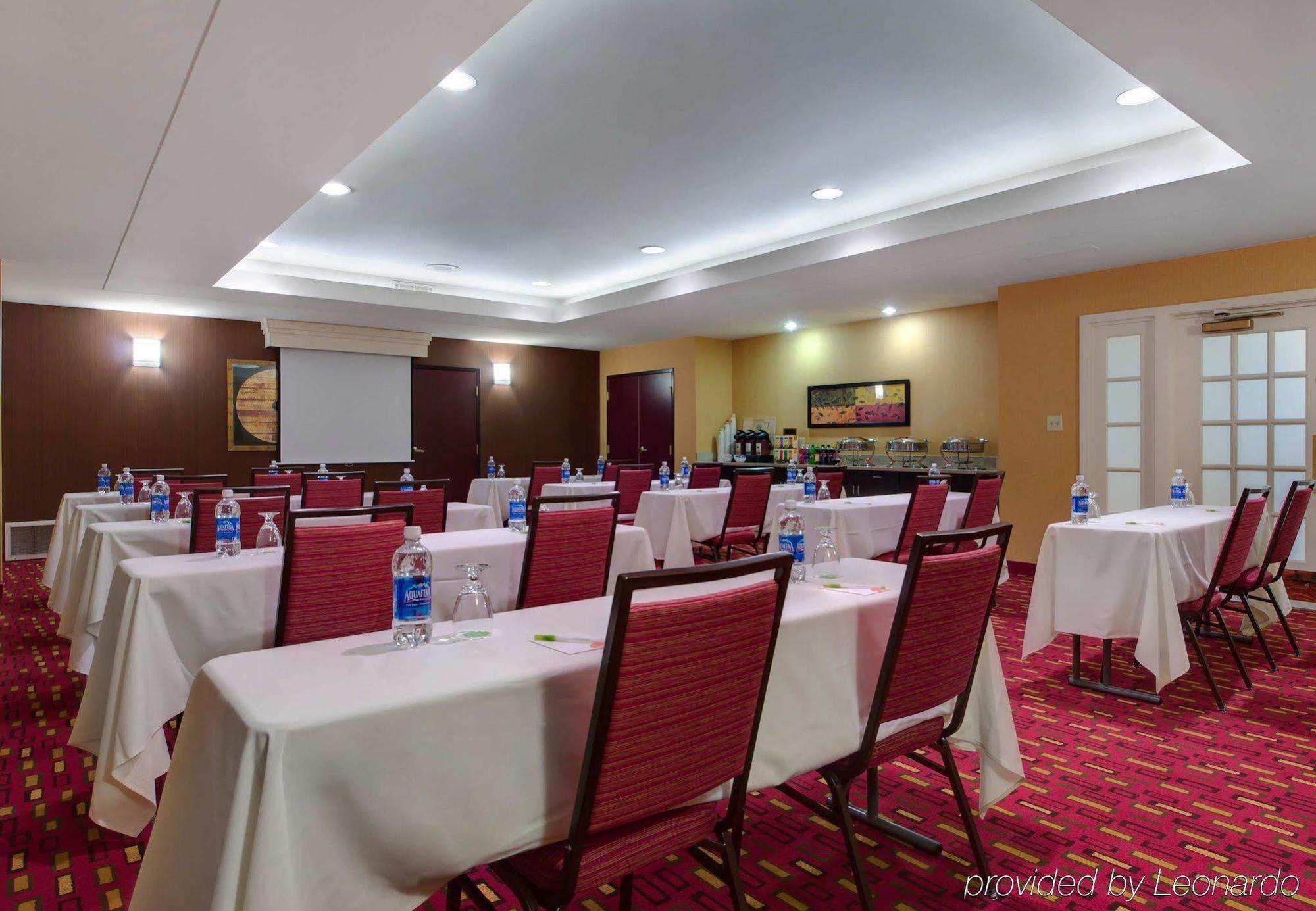 Courtyard By Marriott Richmond Airport Hotel Sandston